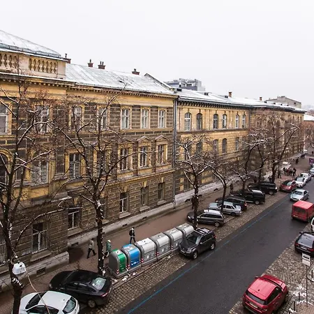 Avangard Qn Romana 26 Apart Lviv