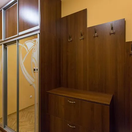 Avangard Qn Romana 26 Apart * Lviv