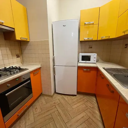 Avangard Qn Romana 26 לבוב