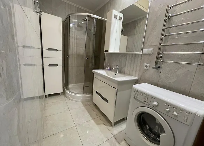 Apartamento Avangard Qn Romana 26 Leópolis