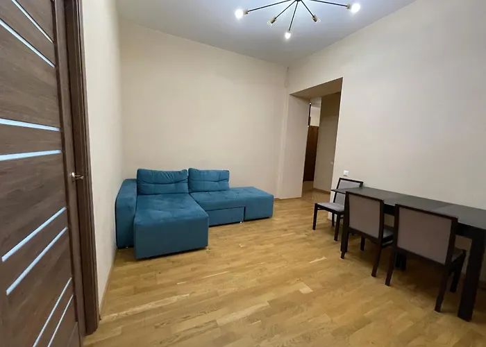 Avangard Qn Romana 26 * Λβιβ